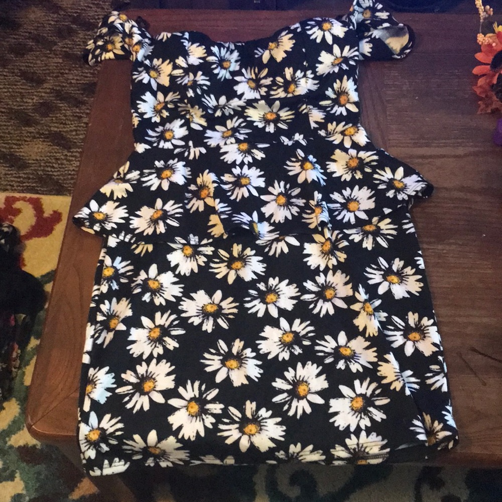 Daisy dress